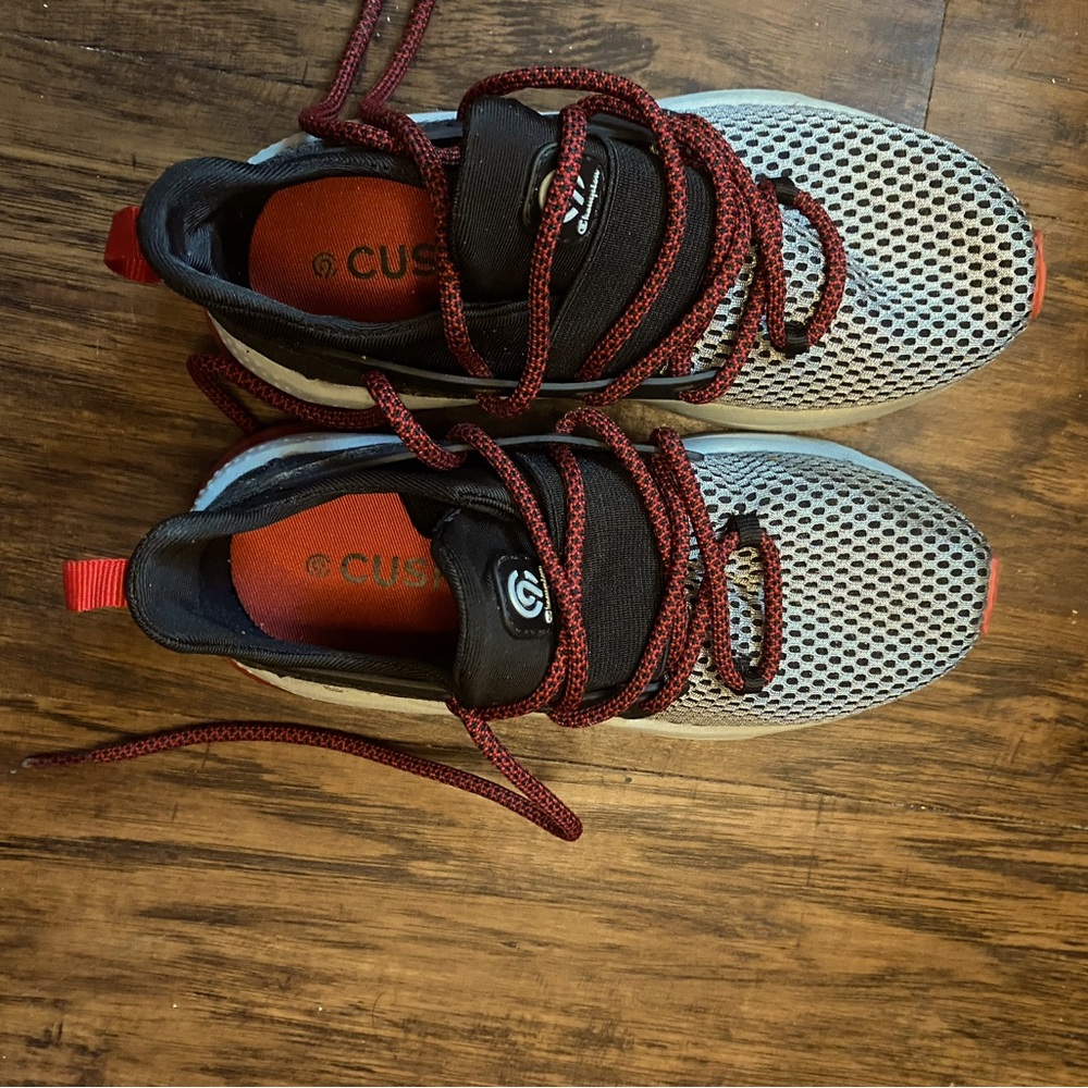 Champion C9 brand new sneakers kids size 13! ⭐️